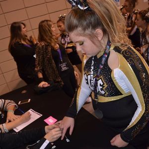 Meet your Posher, Leslie